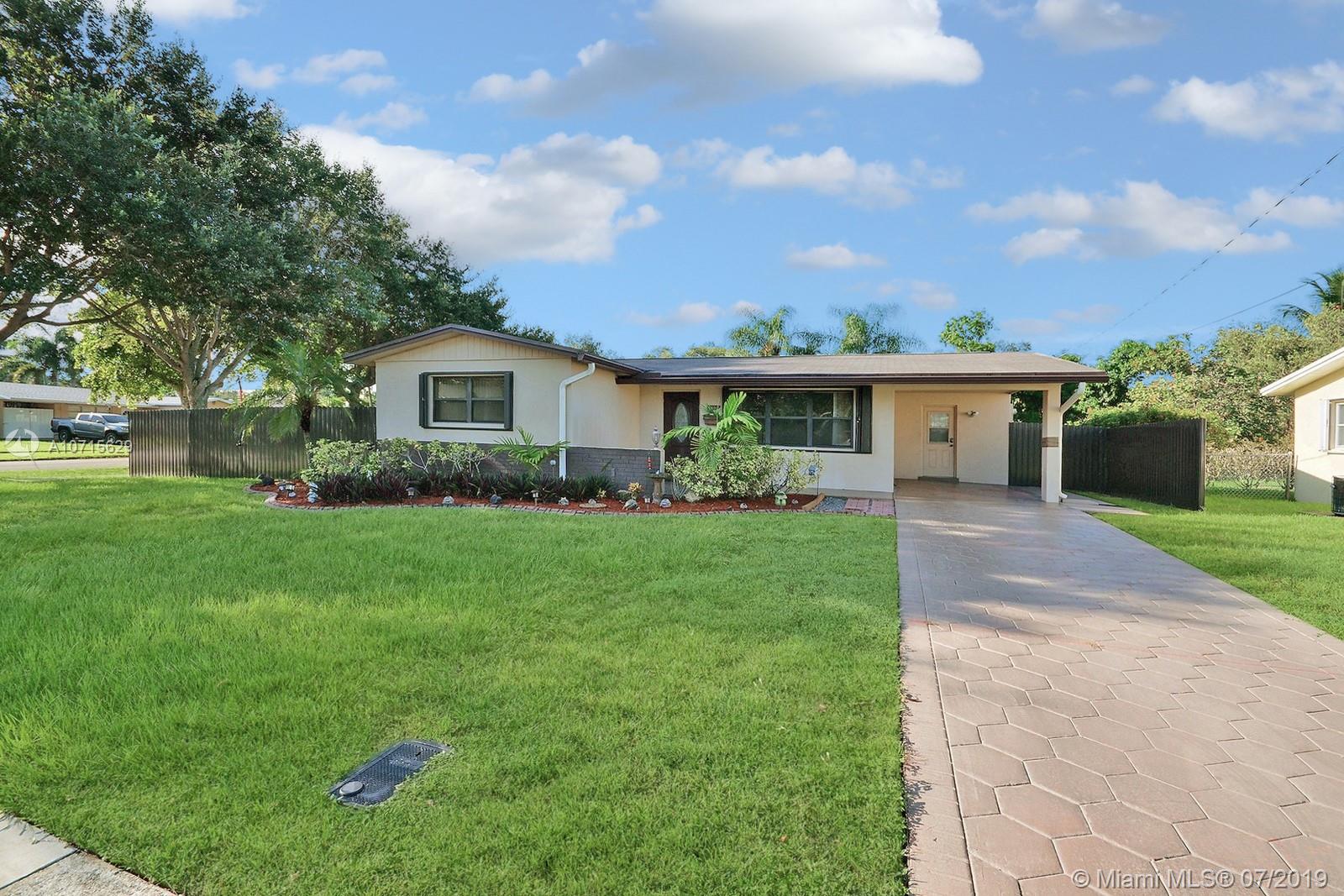 SUMMERTIME ISLES - Residential