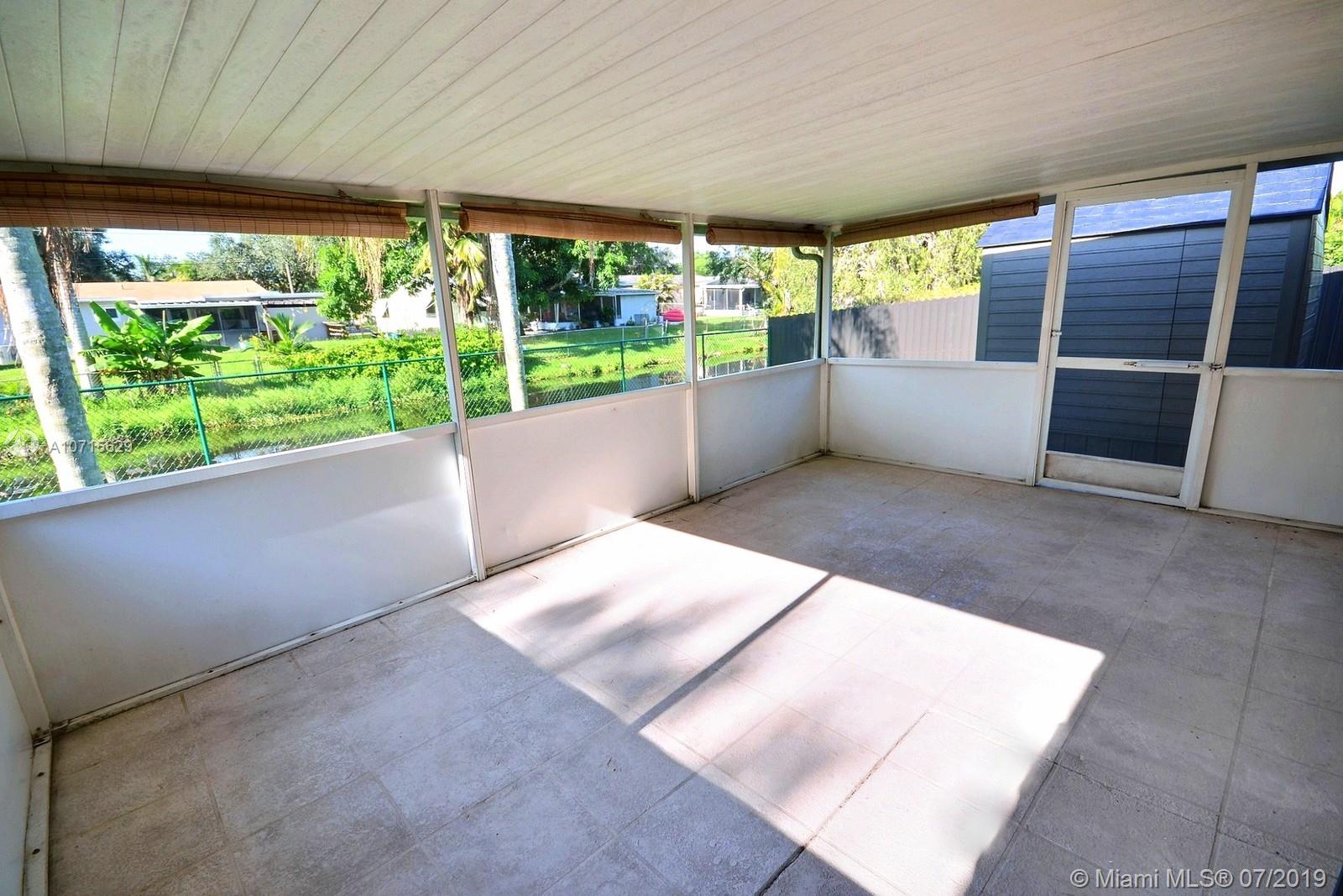 SUMMERTIME ISLES - Residential