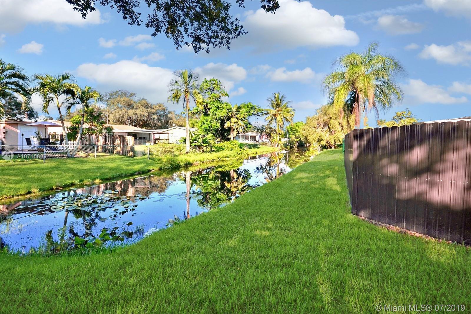 SUMMERTIME ISLES - Residential