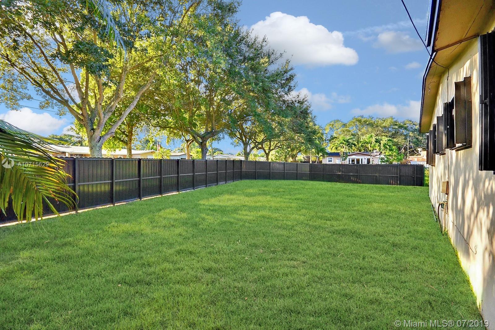 SUMMERTIME ISLES - Residential