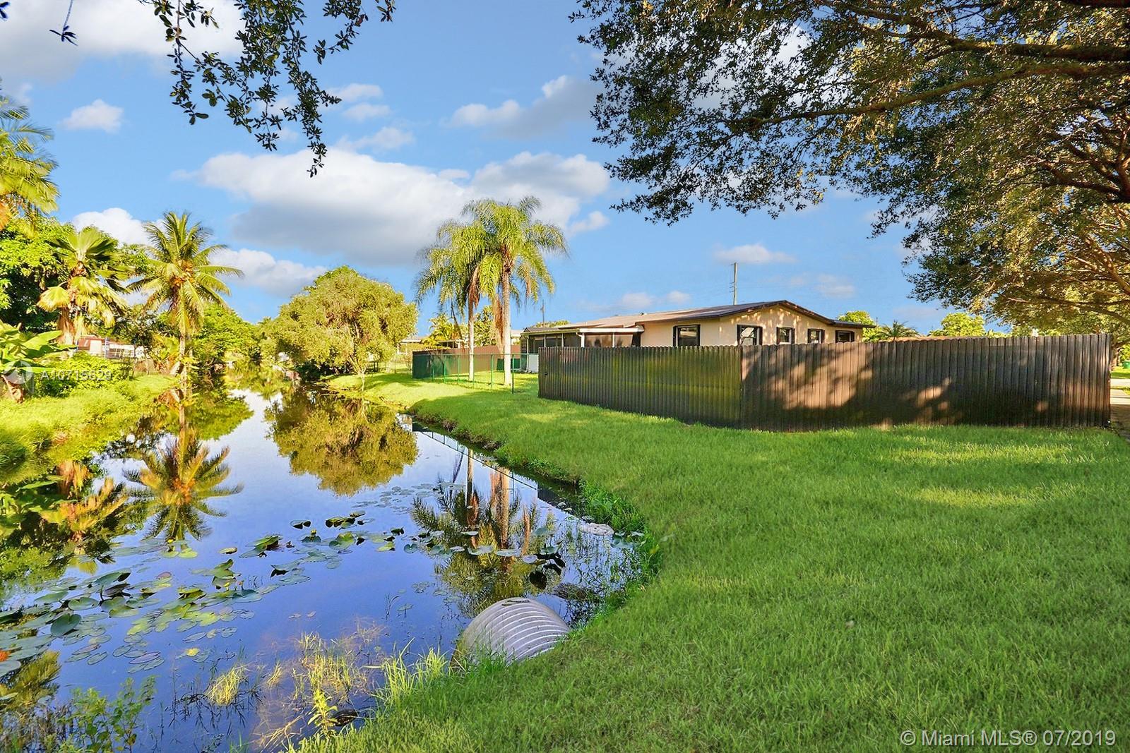 SUMMERTIME ISLES - Residential