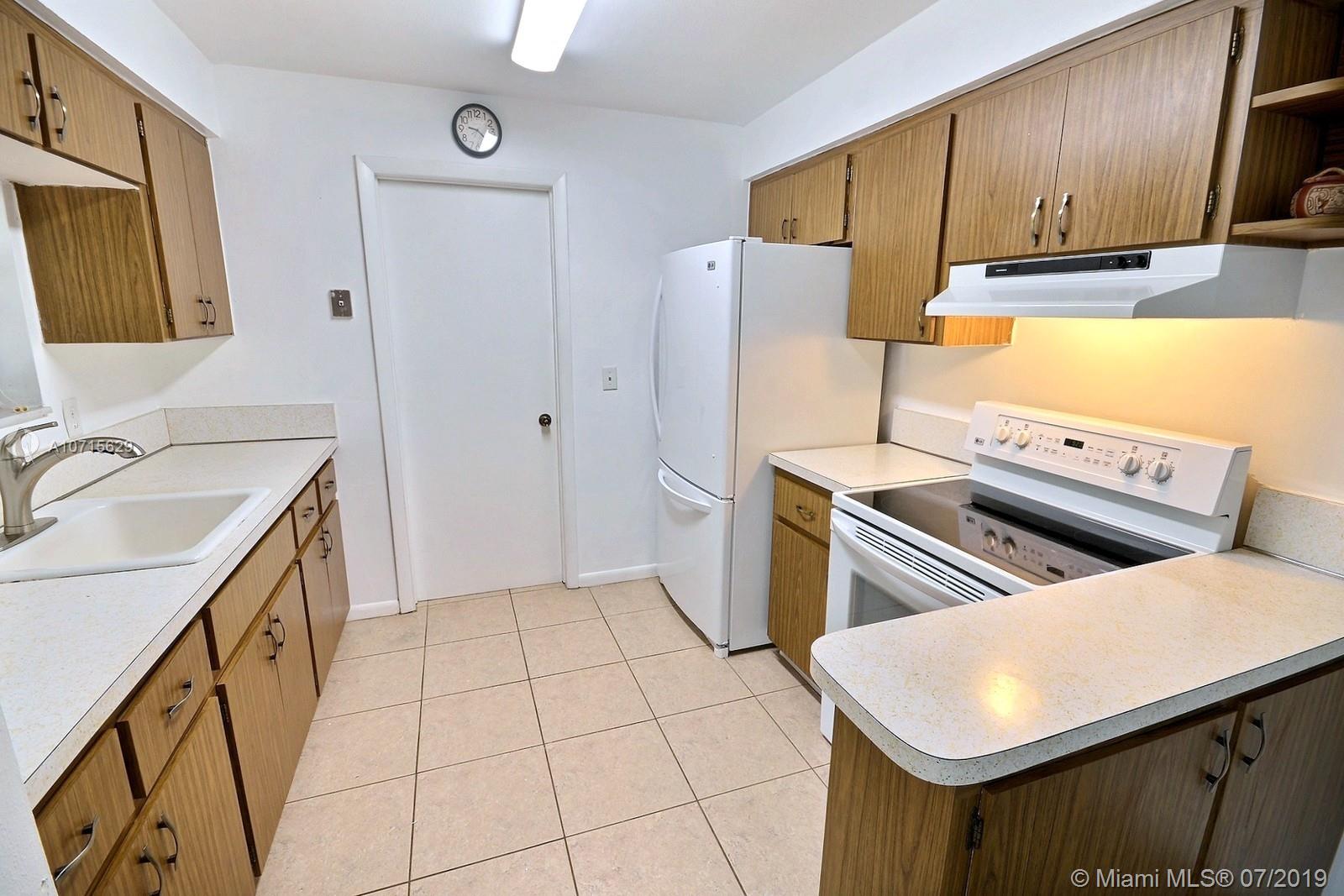 SUMMERTIME ISLES - Residential