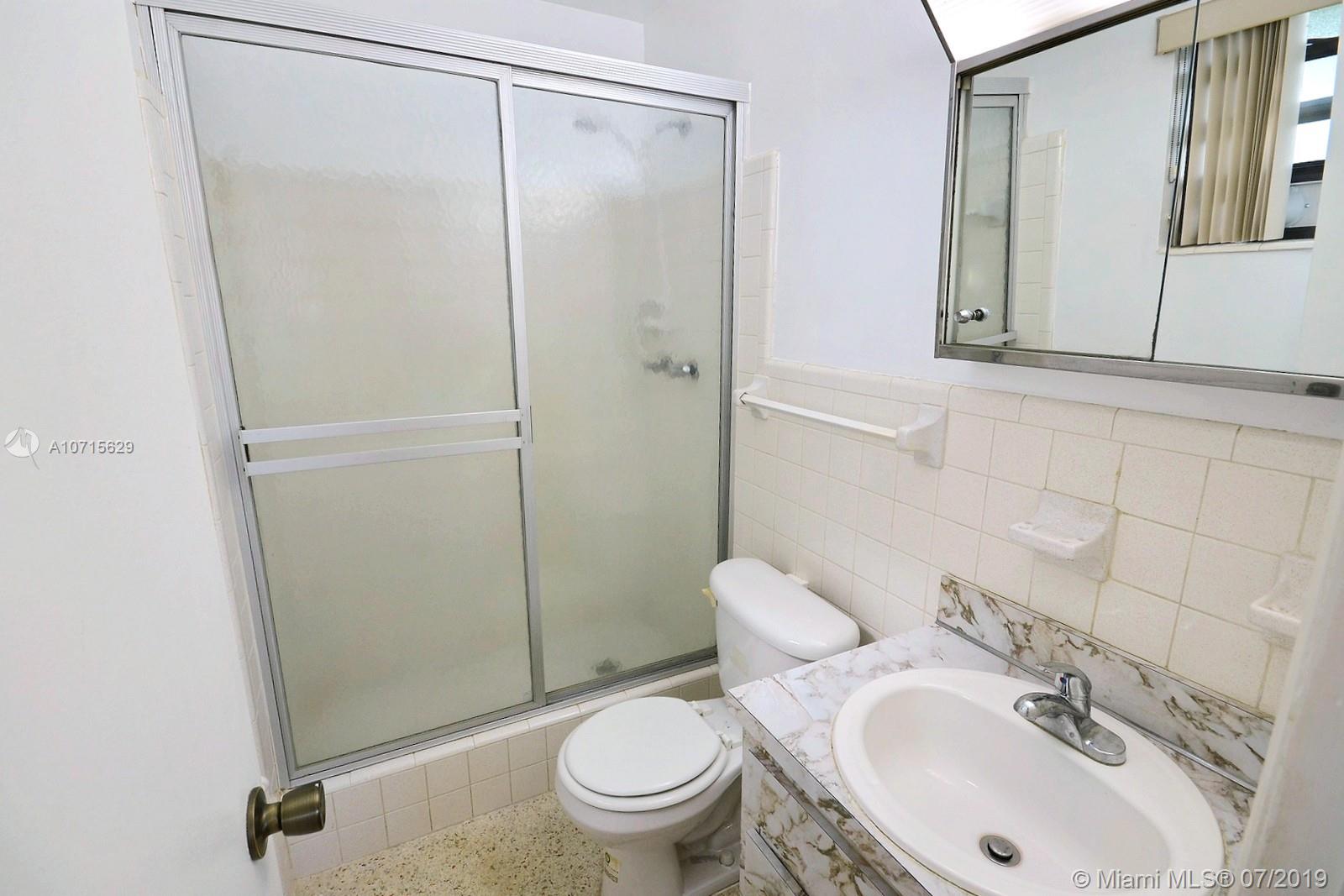 SUMMERTIME ISLES - Residential