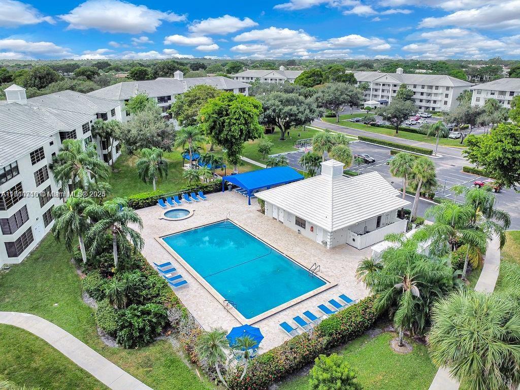 CONDO 24 OF WHITEHALL CON - Residential