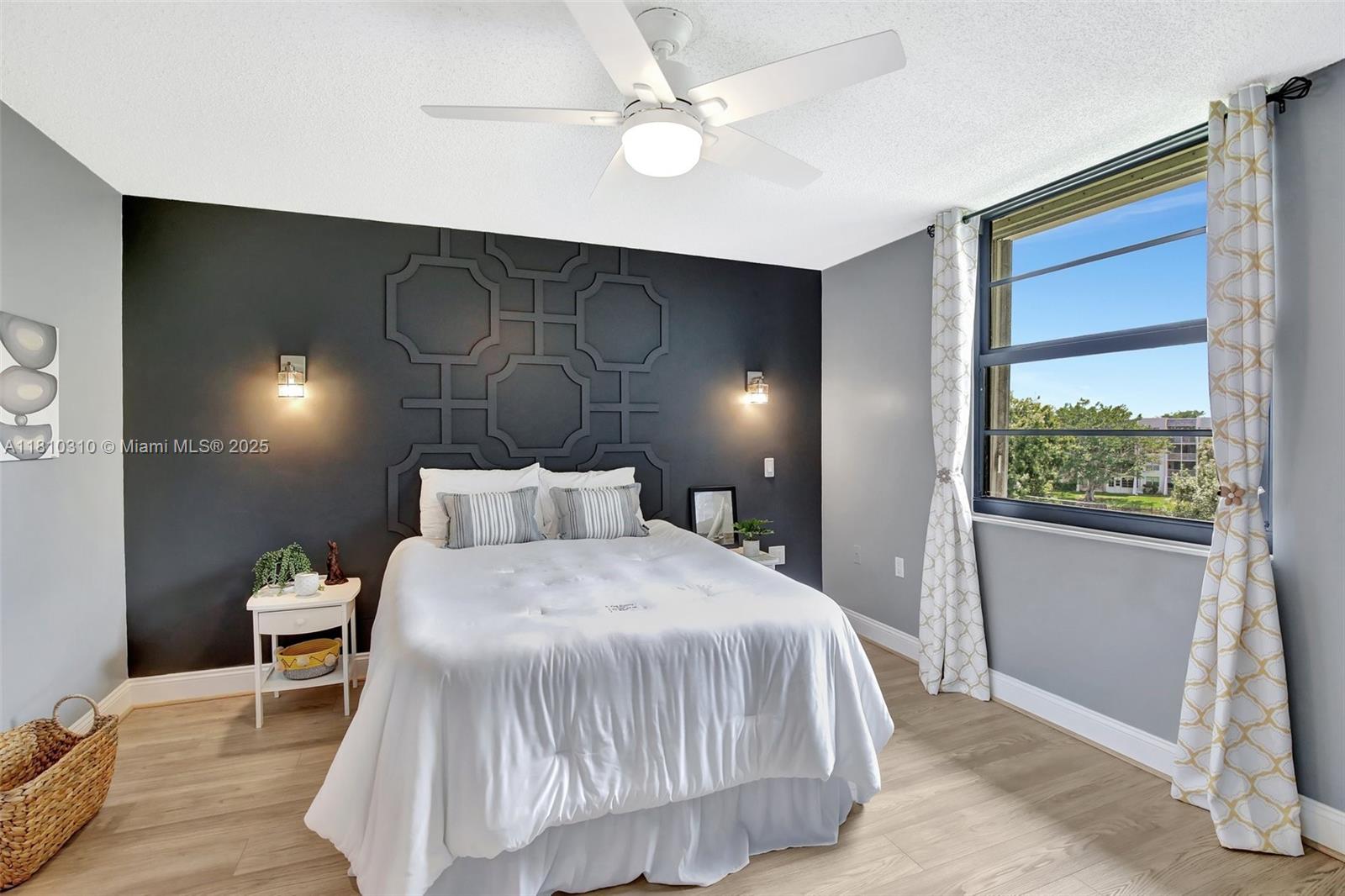 CONDO 24 OF WHITEHALL CON - Residential