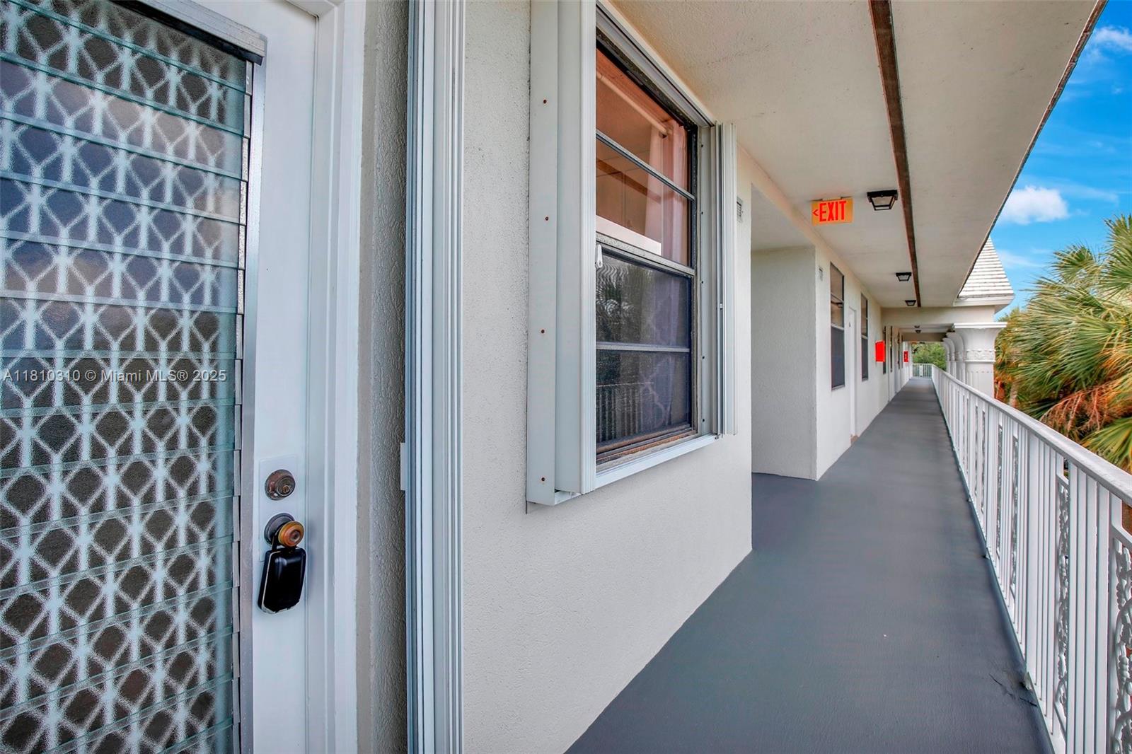CONDO 24 OF WHITEHALL CON - Residential