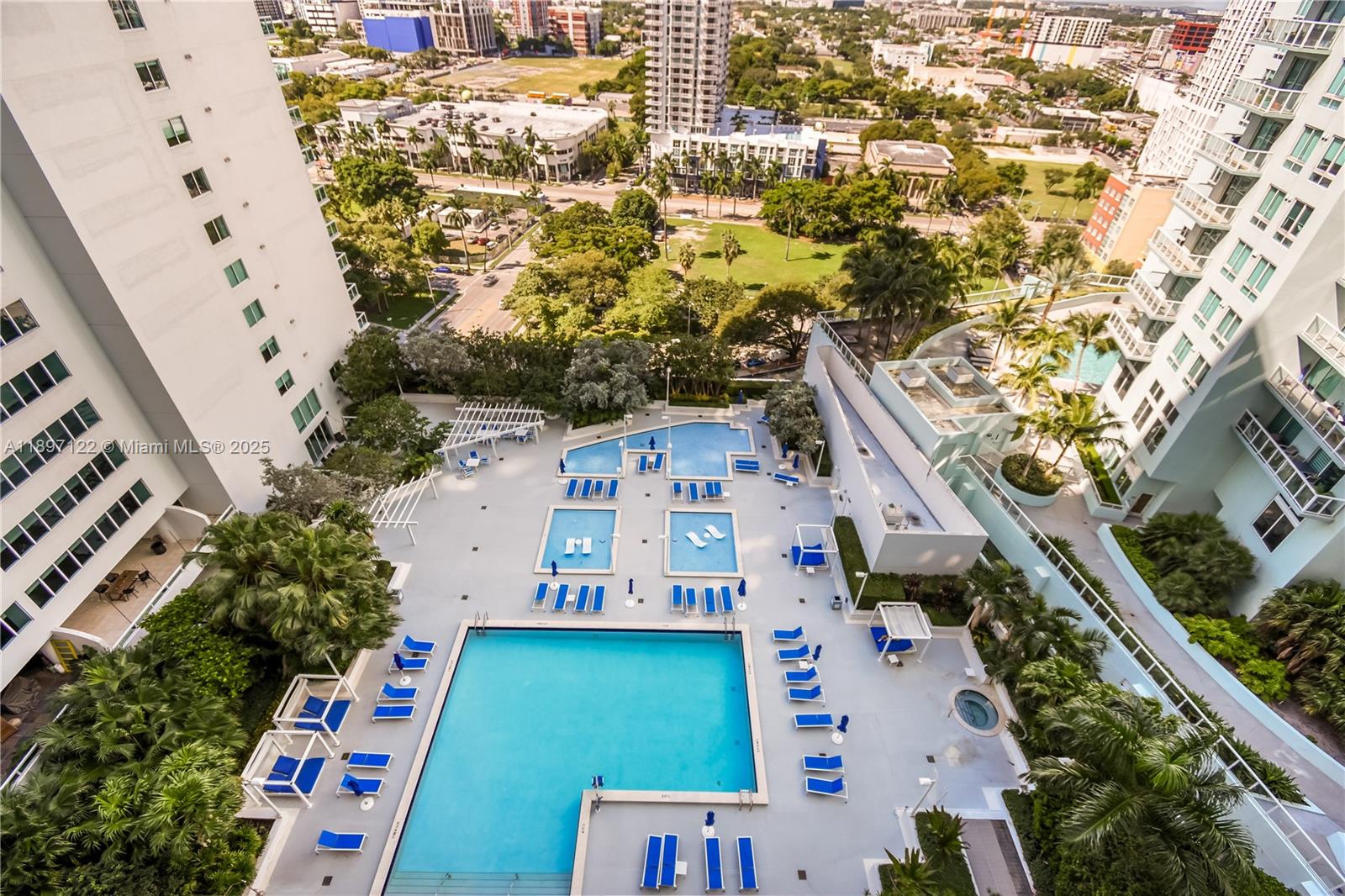 1800 CLUB CONDO - Residential Lease