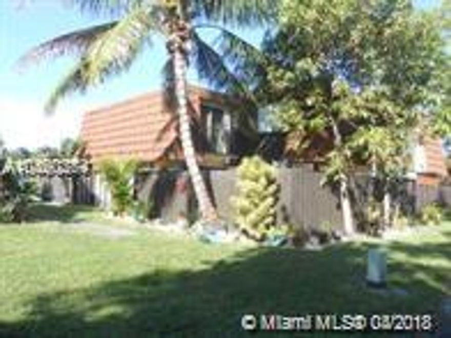 Great townhome with a private patio. Close to top rated schools and shops. Ideal location for a young family. Large bedrooms with lots of closet space. East to show.