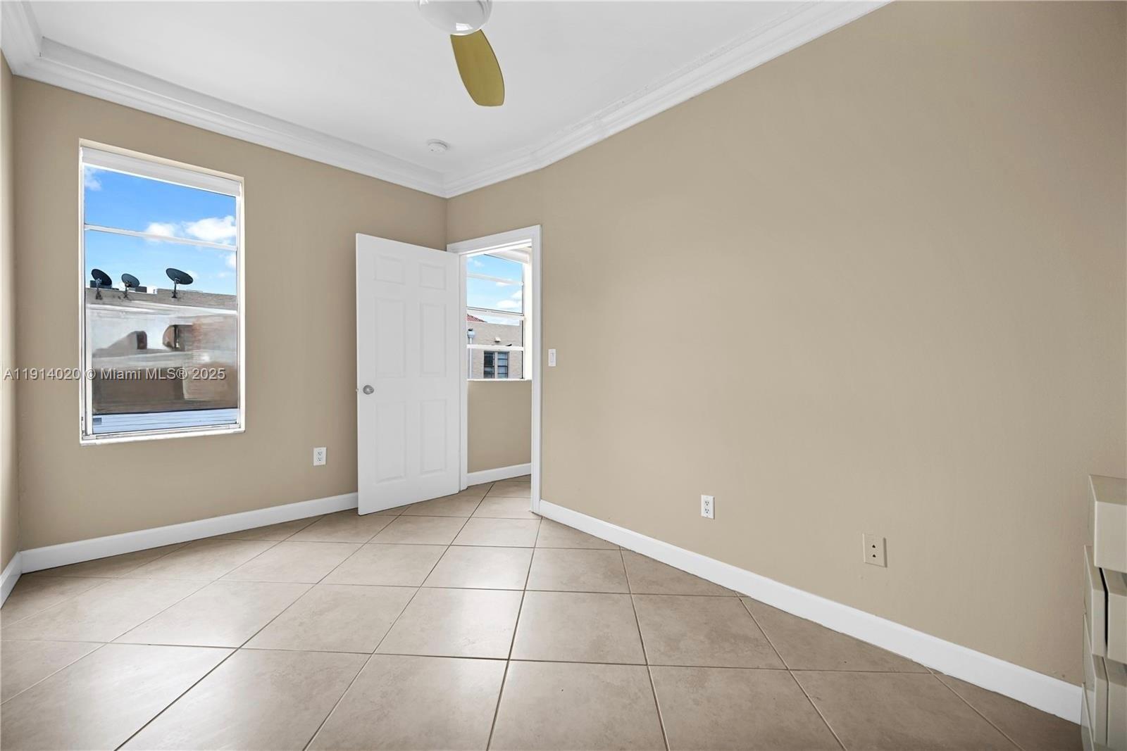 LINCOLN VIEW CONDO - Residential Lease