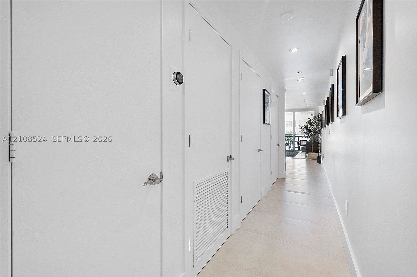 6000 Collins Ave 527