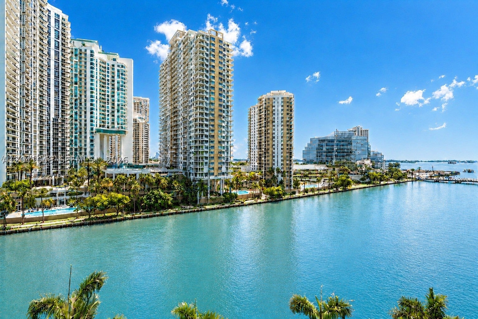 495 Brickell Ave BAY807