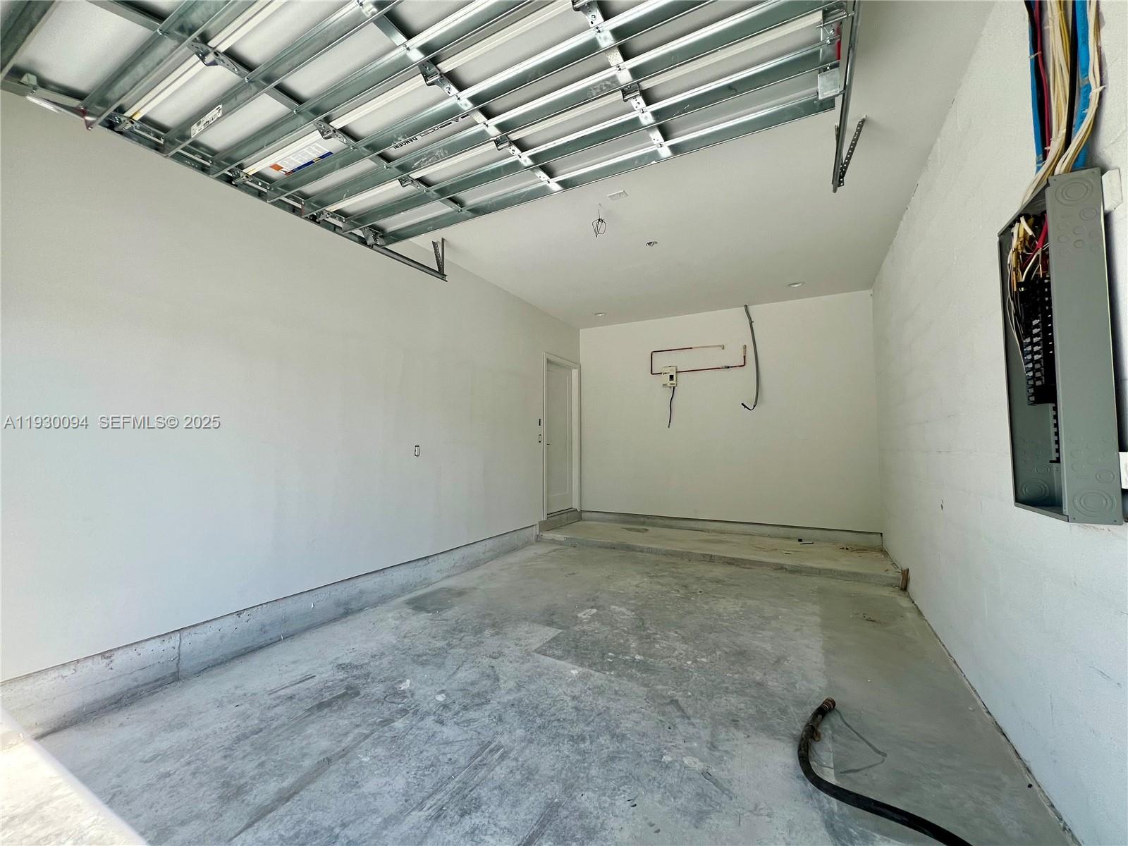 7TH AVENUE HIGHLANDS - Residential Lease