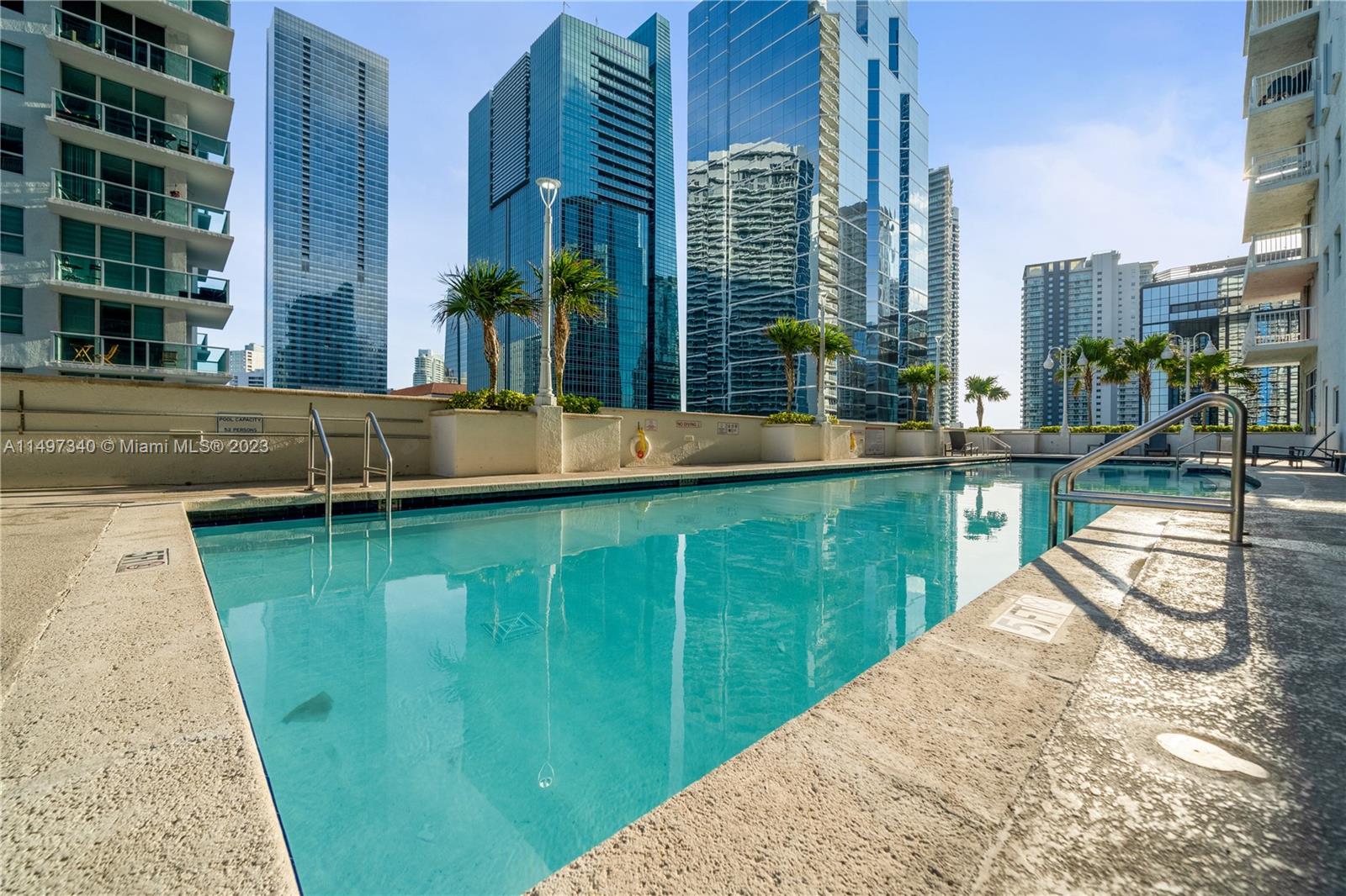 1200 Brickell Bay Dr 3619, Miami, Broward County, Florida - 1 Bedrooms  
1 Bathrooms - 