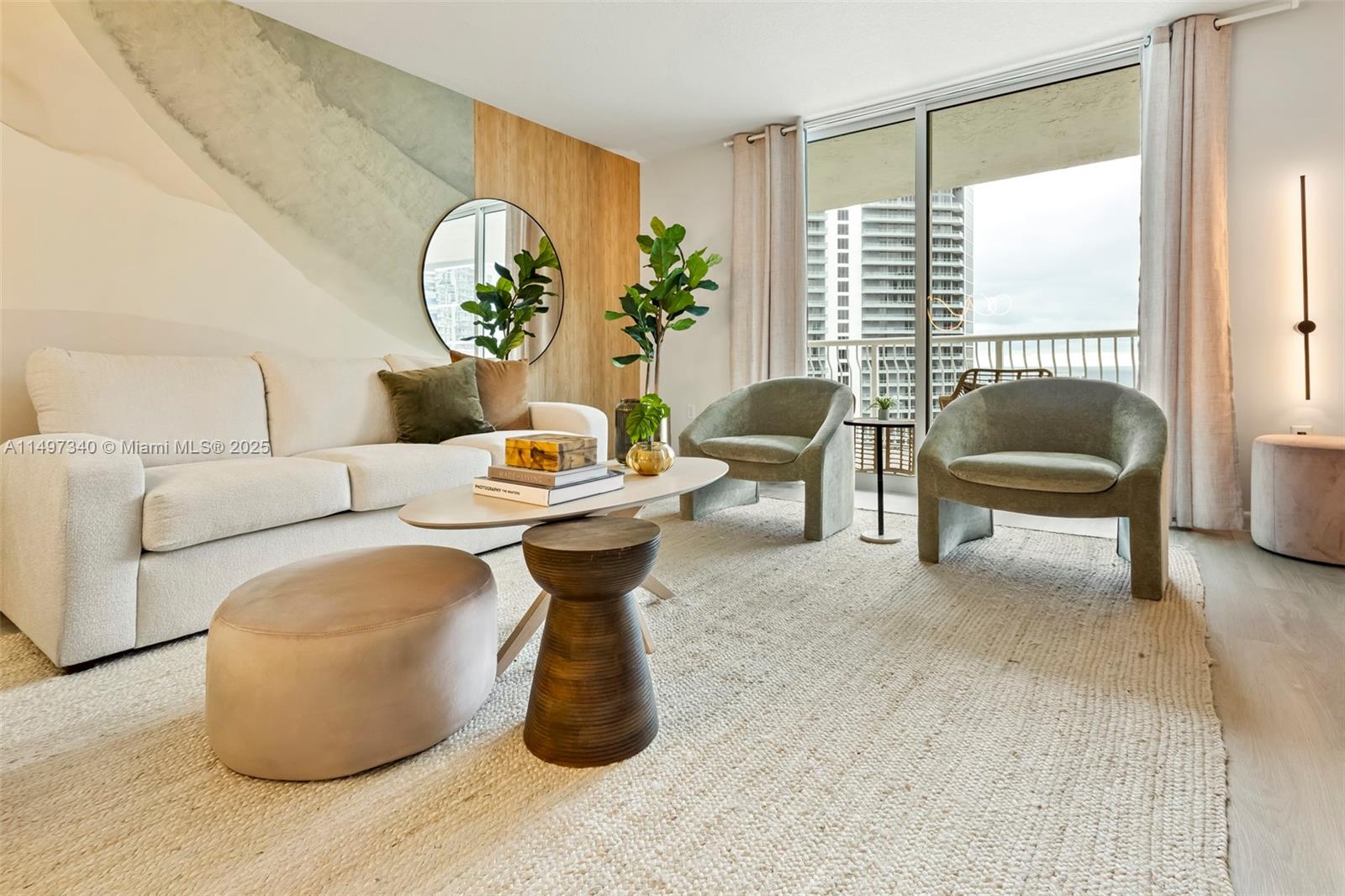 1200 Brickell Bay Dr 3619