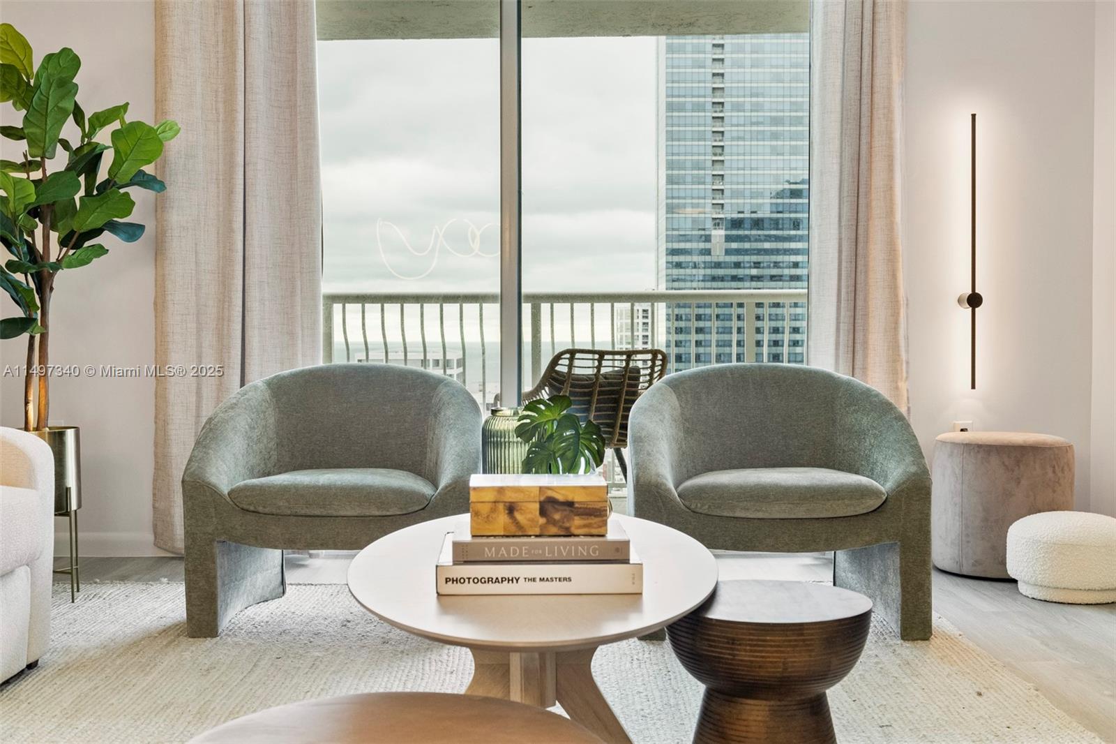 1200 Brickell Bay Dr 3619
