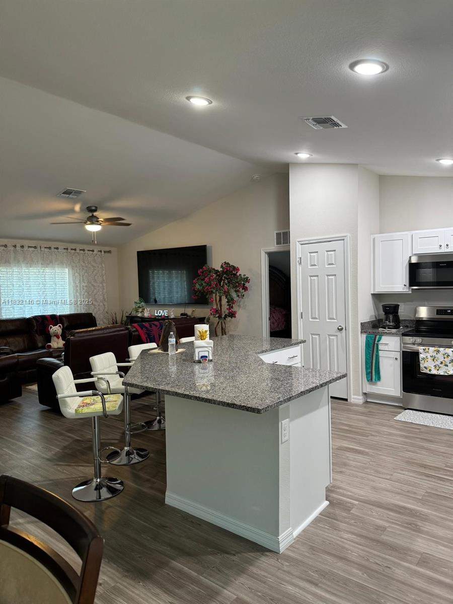 Port Charlotte - Residential