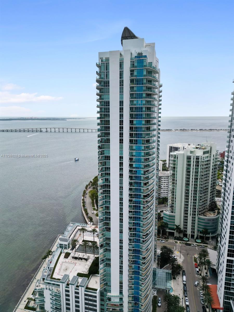 JADE RESIDENCES AT BRICKE - Residential