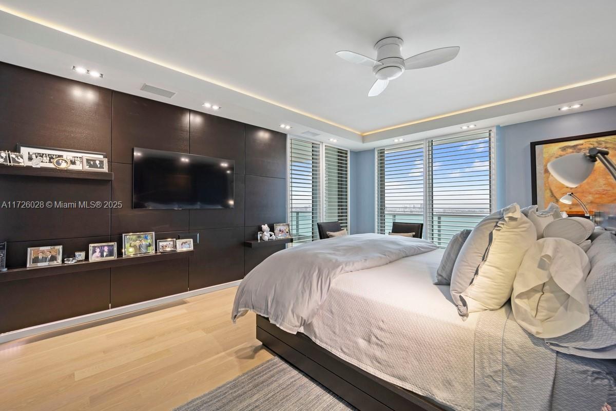 JADE RESIDENCES AT BRICKE - Residential