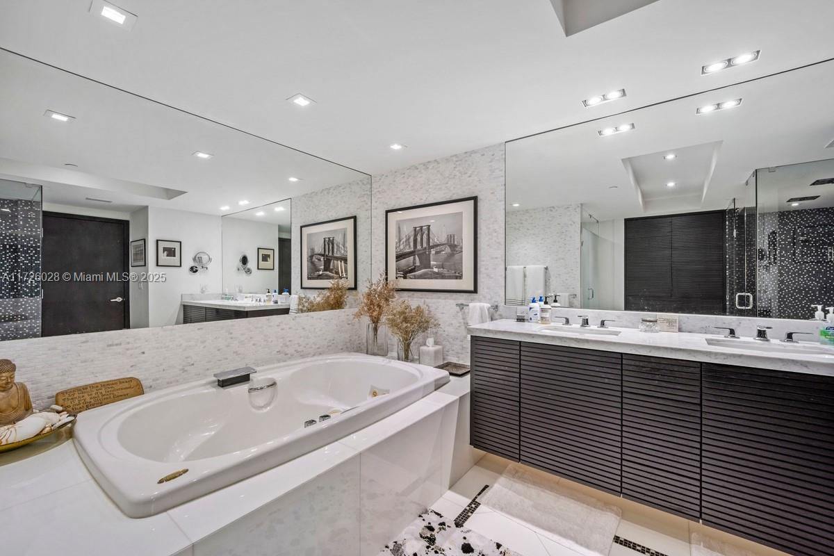 JADE RESIDENCES AT BRICKE - Residential