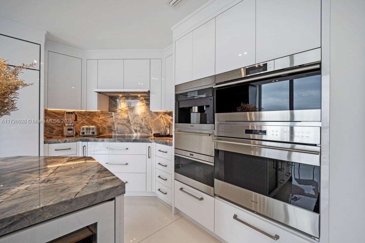 JADE RESIDENCES AT BRICKE - Residential