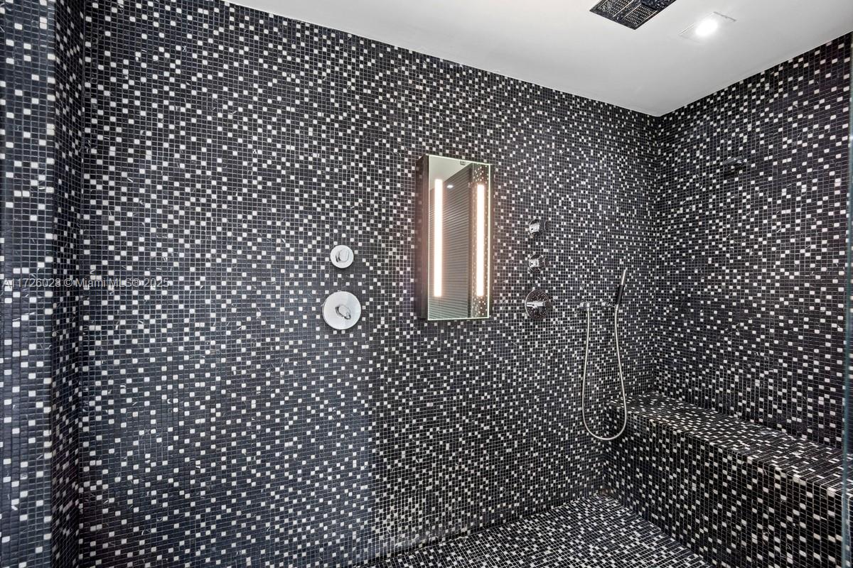 JADE RESIDENCES AT BRICKE - Residential