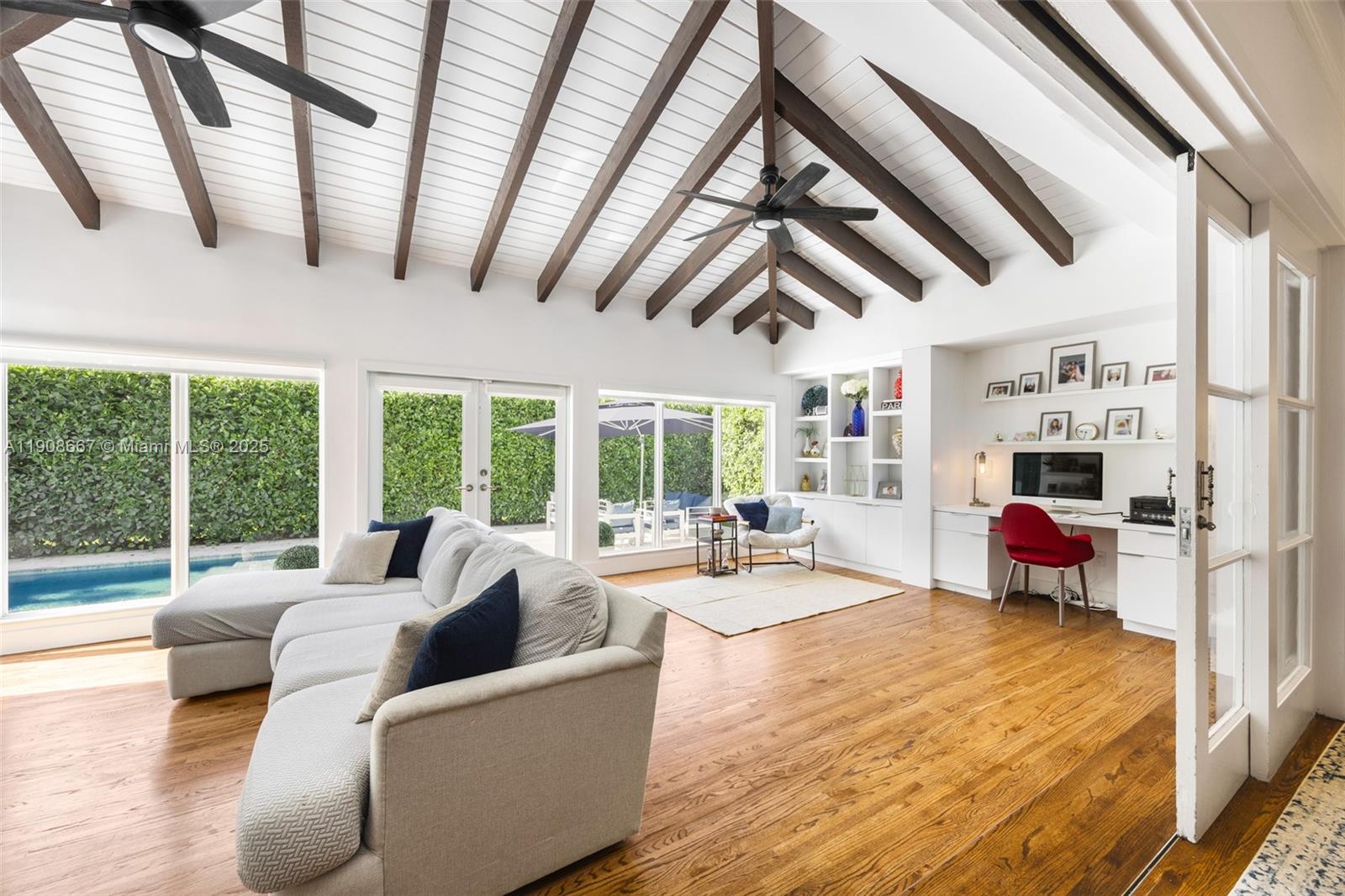 CORAL GABLES RIVIERA SEC - Residential