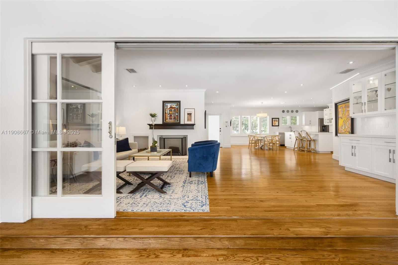 CORAL GABLES RIVIERA SEC - Residential