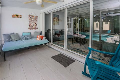 Tiny photo for 955 Van Buren St, Hollywood, FL 33019 (MLS # A12027062)