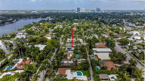 Photo of 955 Van Buren St, Hollywood, FL 33019 (MLS # A12027062)