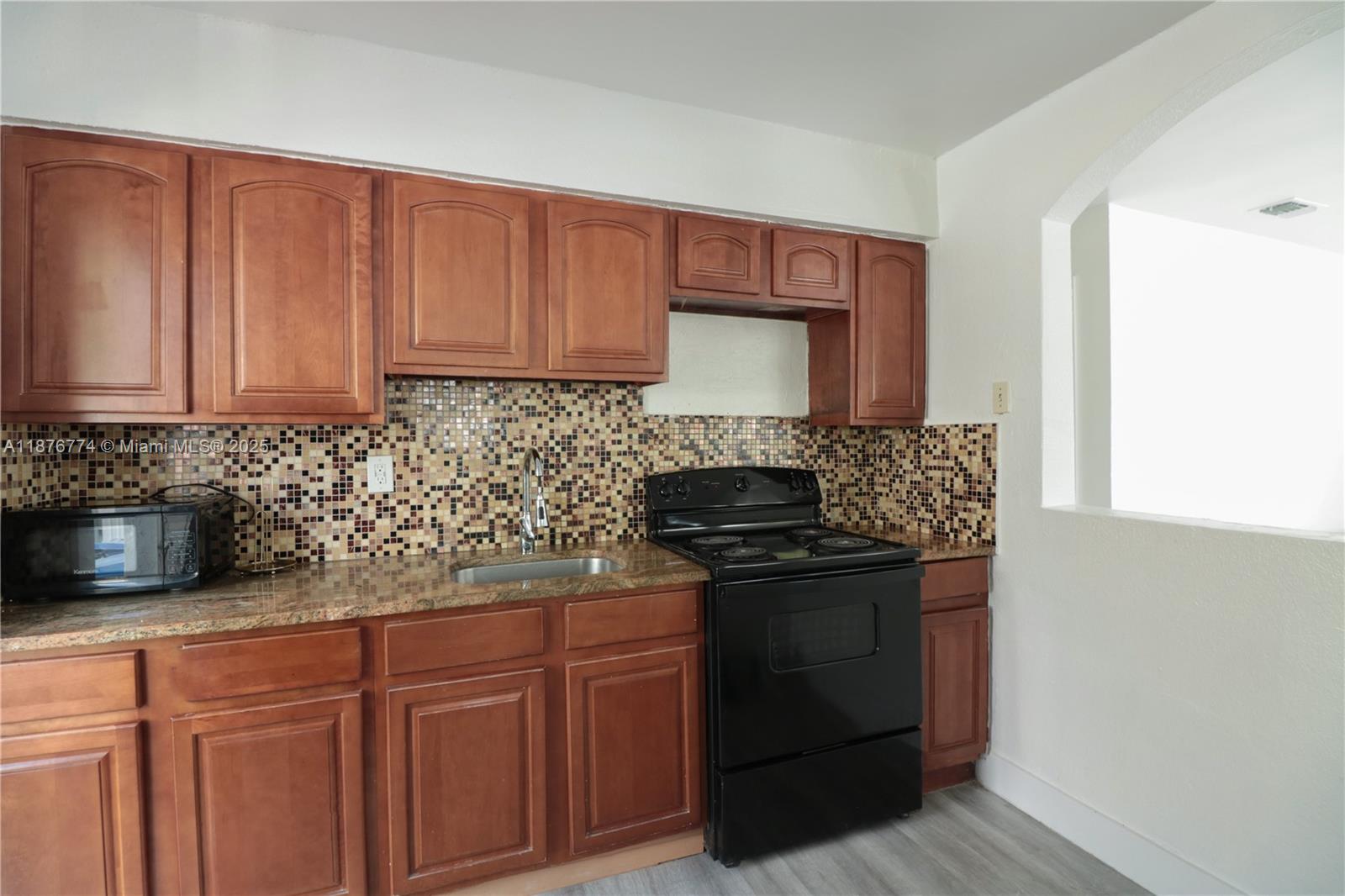 EARLINGTON HEIGHTS - Residential Lease