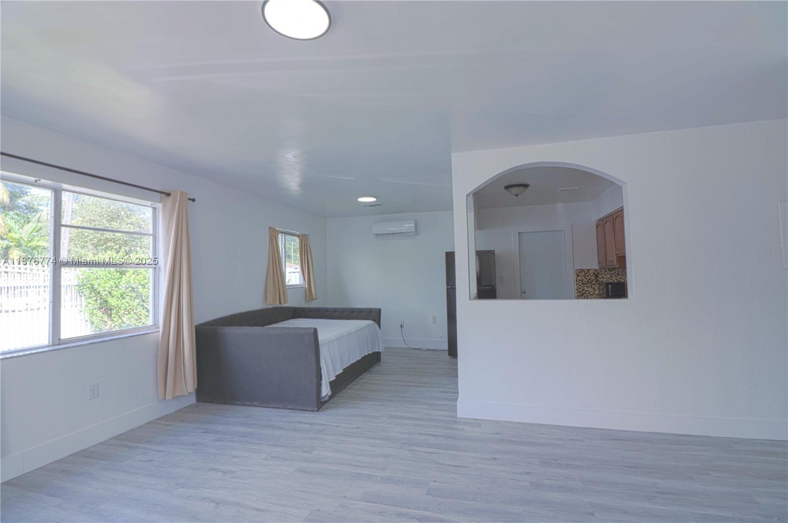 EARLINGTON HEIGHTS - Residential Lease