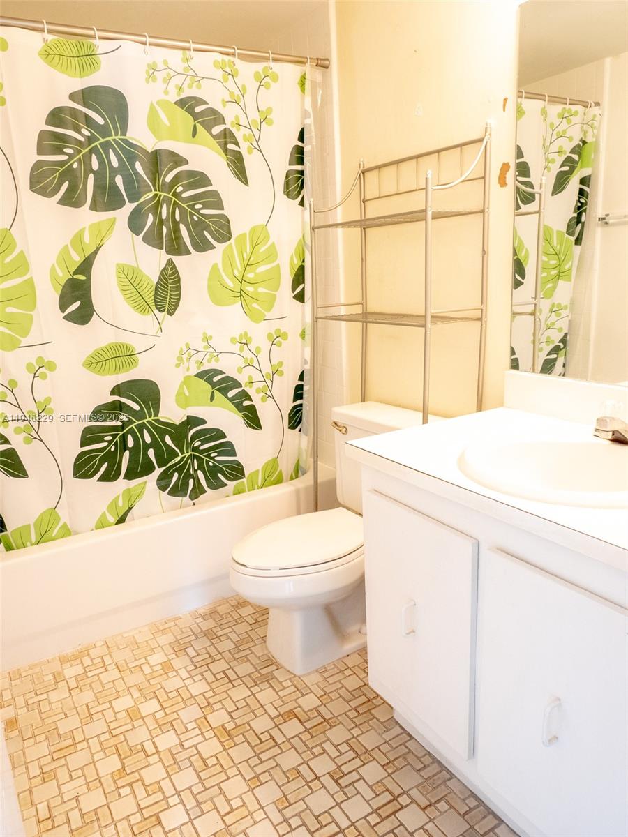 MIRADOR 1035 CONDO - Residential