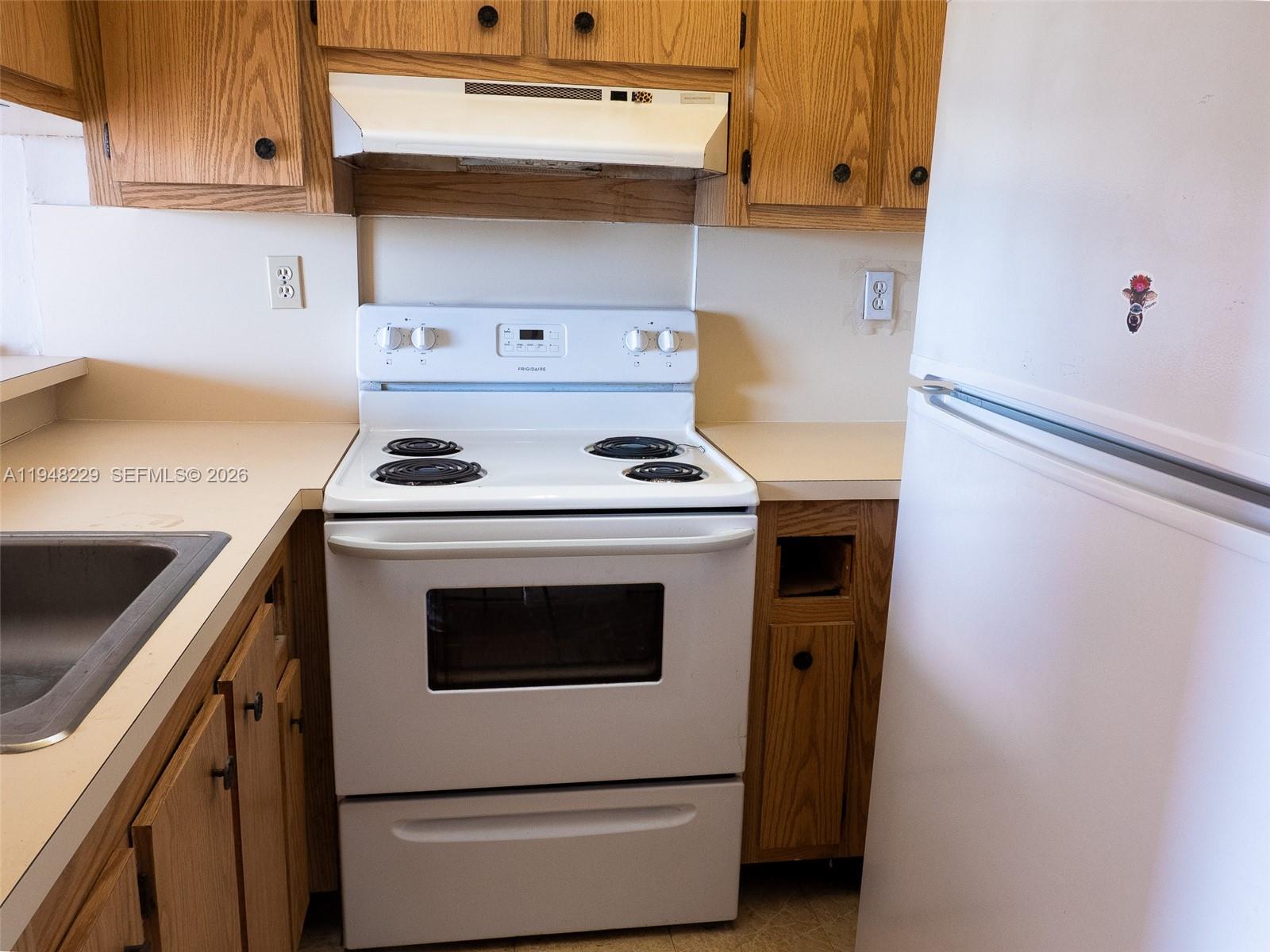 MIRADOR 1035 CONDO - Residential