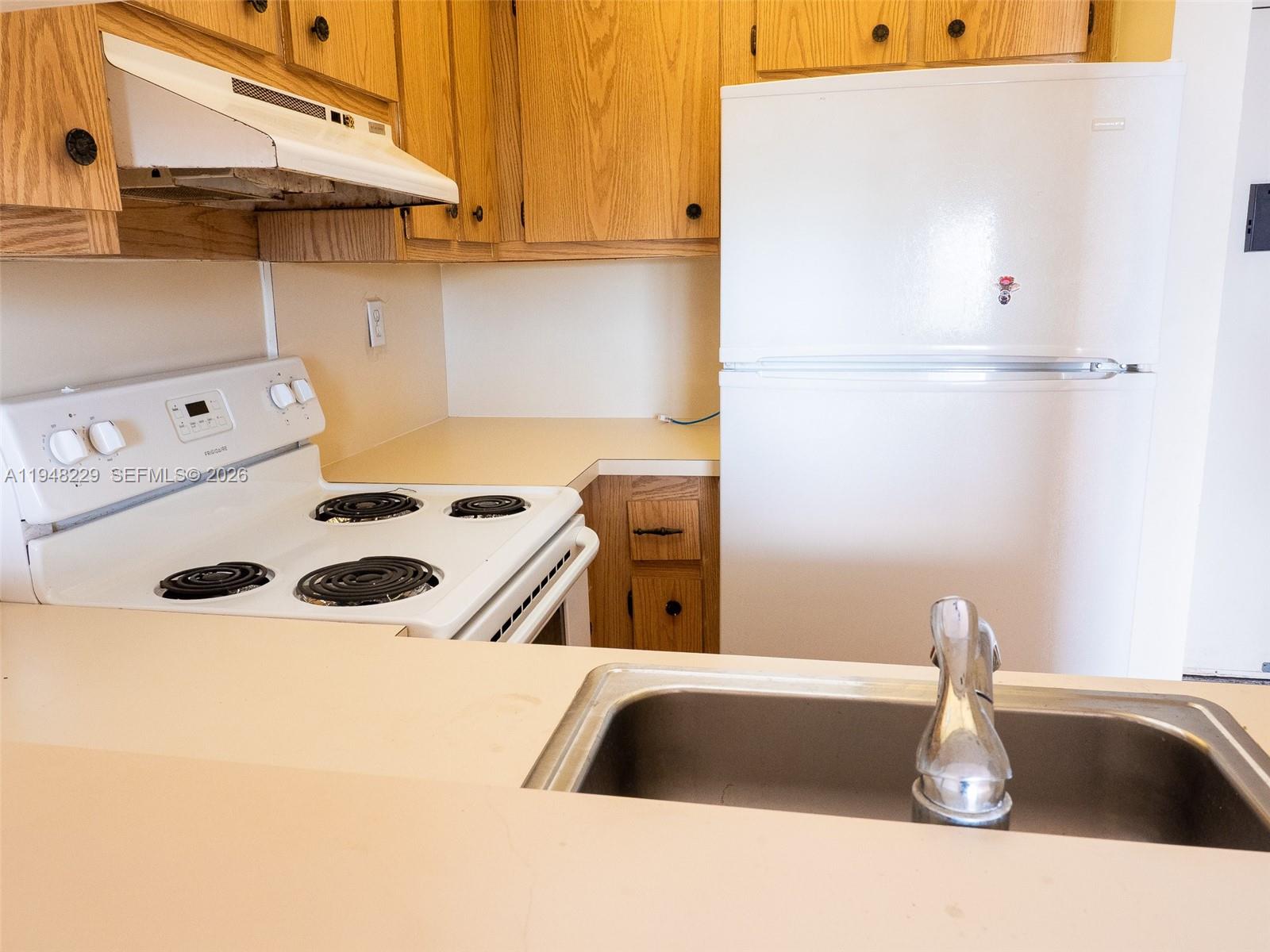 MIRADOR 1035 CONDO - Residential