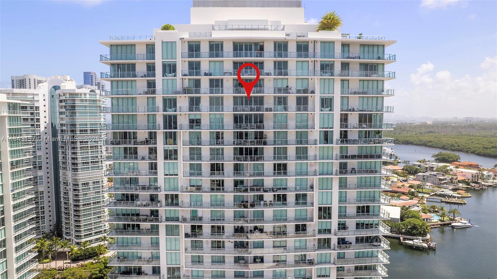 PARQUE TOWERS CONDO - Residential