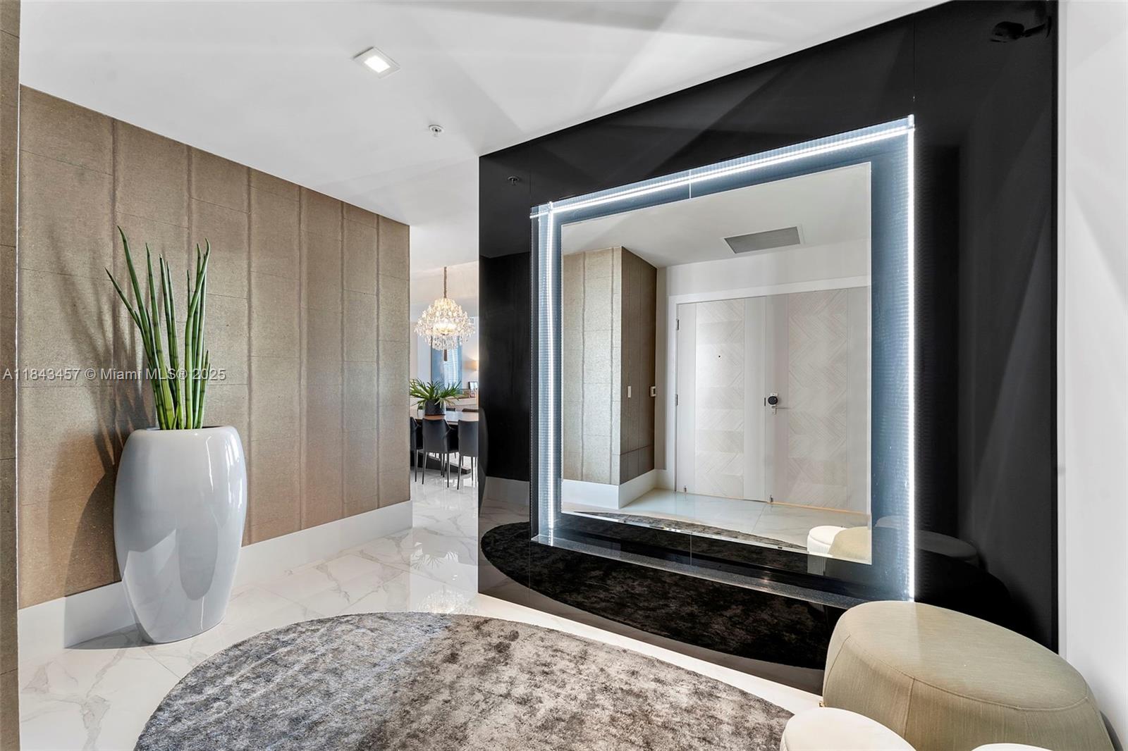 PARQUE TOWERS CONDO - Residential