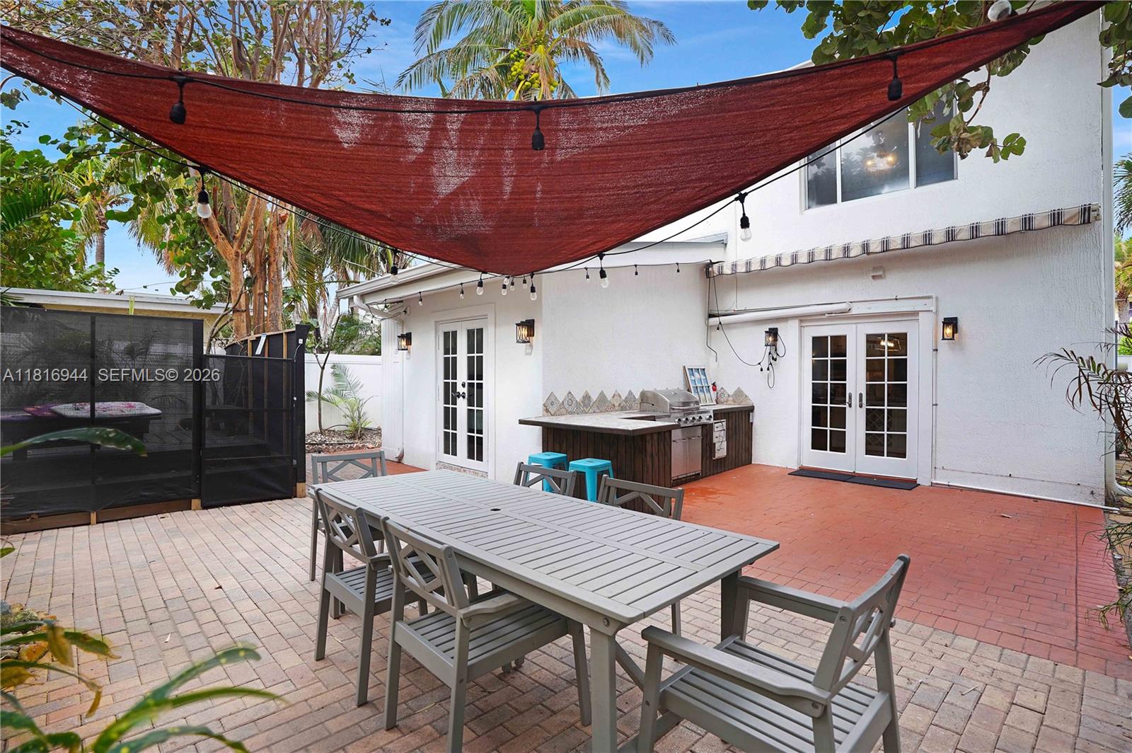 HOLLYWOOD BEACH - Residential