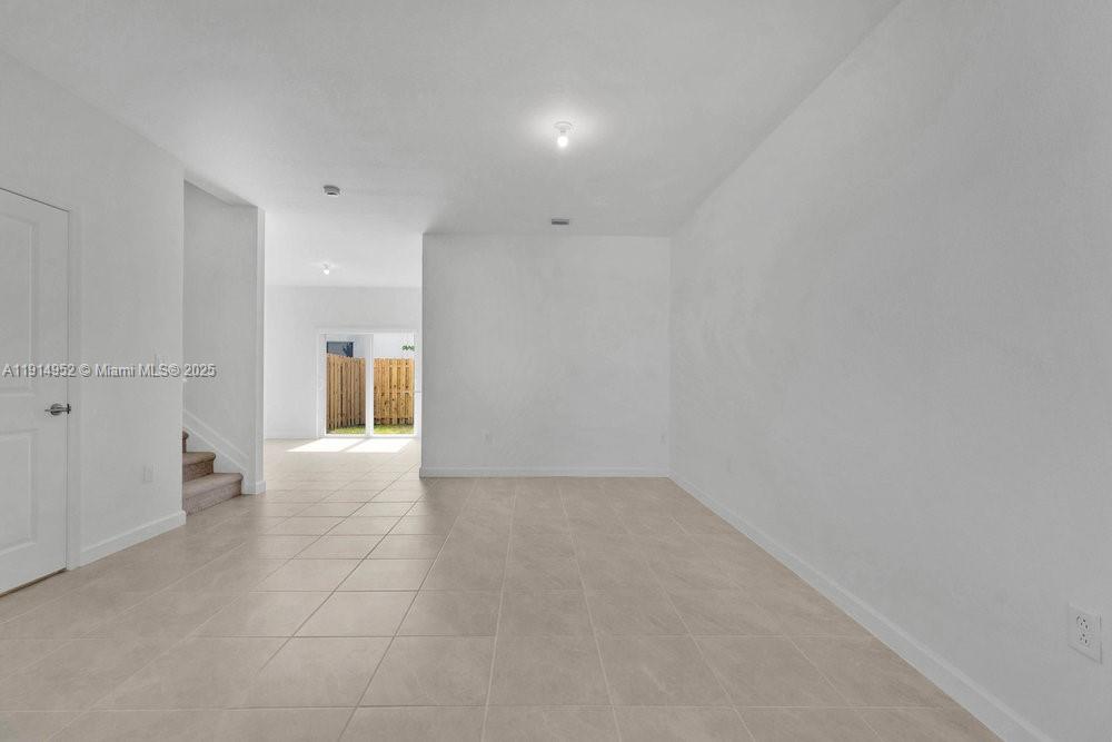 Lagos at ALTAMIRA - Residential Lease