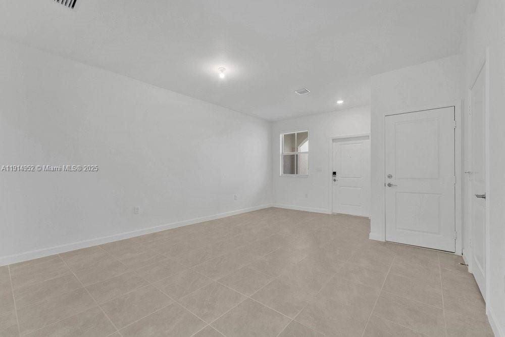 Lagos at ALTAMIRA - Residential Lease