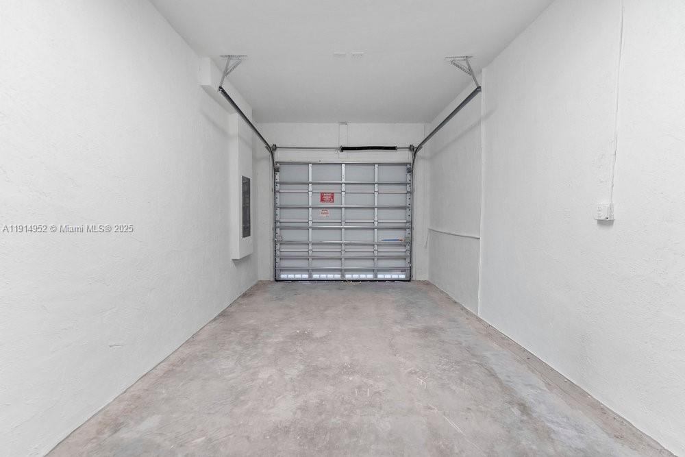 Lagos at ALTAMIRA - Residential Lease