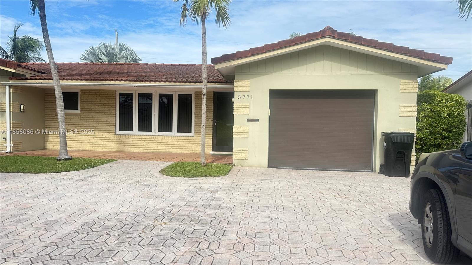 Gorgeous One Story Pool Home! Feature 3 bedrooms , 2 bathrooms, 2 car garage.Open floor plan with living room ,dining room . Florida Room great for entertaining!Beautiful Kitchen with Quartz countertop and stainless steel appliances!Impact windows and doors.Travertine floors in living area and hardwood floors in bedrooms. Backyard Salt water Pool, Covered lanai , travertine patio !Come see this Beauty!!
