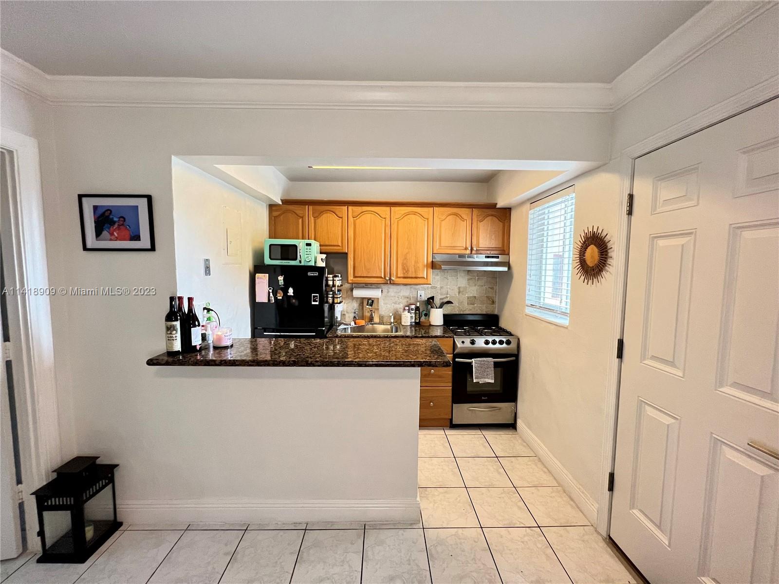 Cozy apartment located in the beautiful Coral Gables! Can be rented right away with a minimum six-month lease. Pets allowed under 30 pounds. A 36 residence building located on an oak tree lined street accompanied by local stores, trolley stop, entertainment, fine dining and renowned Miracle Mile. The building features Impact windows, gas stove and a walk-in closet. The assessment was paid and included new impact windows, building painted, new doors, landscaping and new roof. One assigned parking.