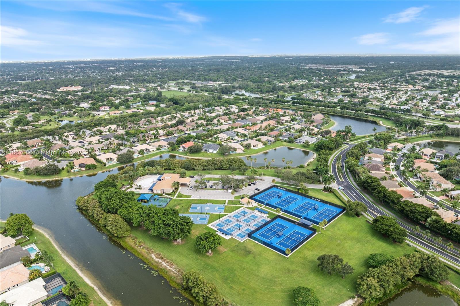BOCA FALLS PAR K - Residential