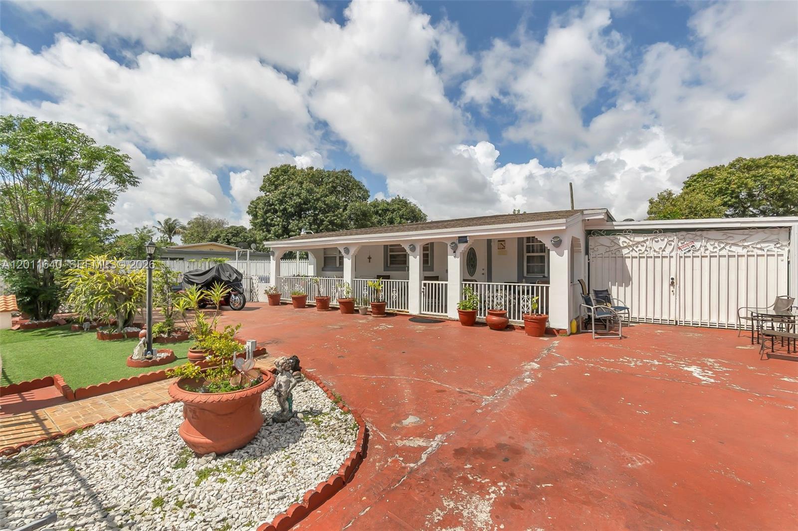 ANDERSON HEIGHTS - Residential