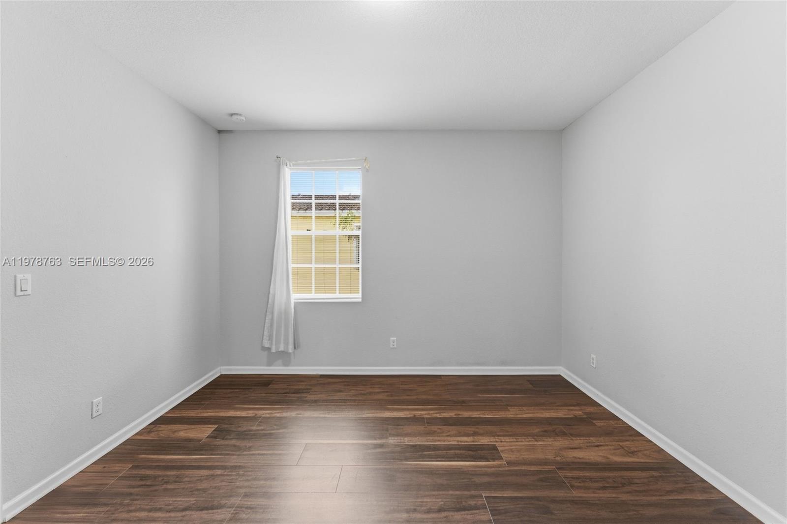 CRICKET CLUB - Residential