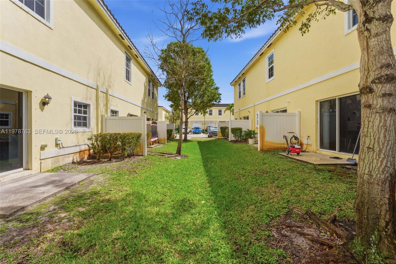 CRICKET CLUB - Residential