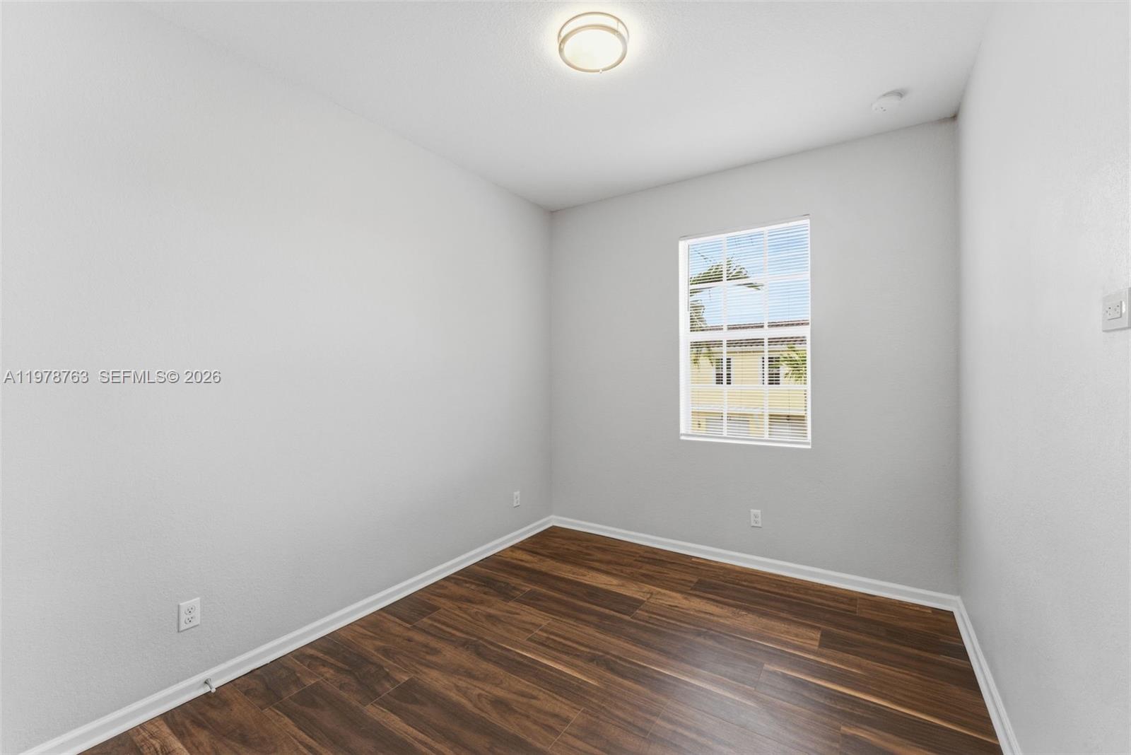 CRICKET CLUB - Residential