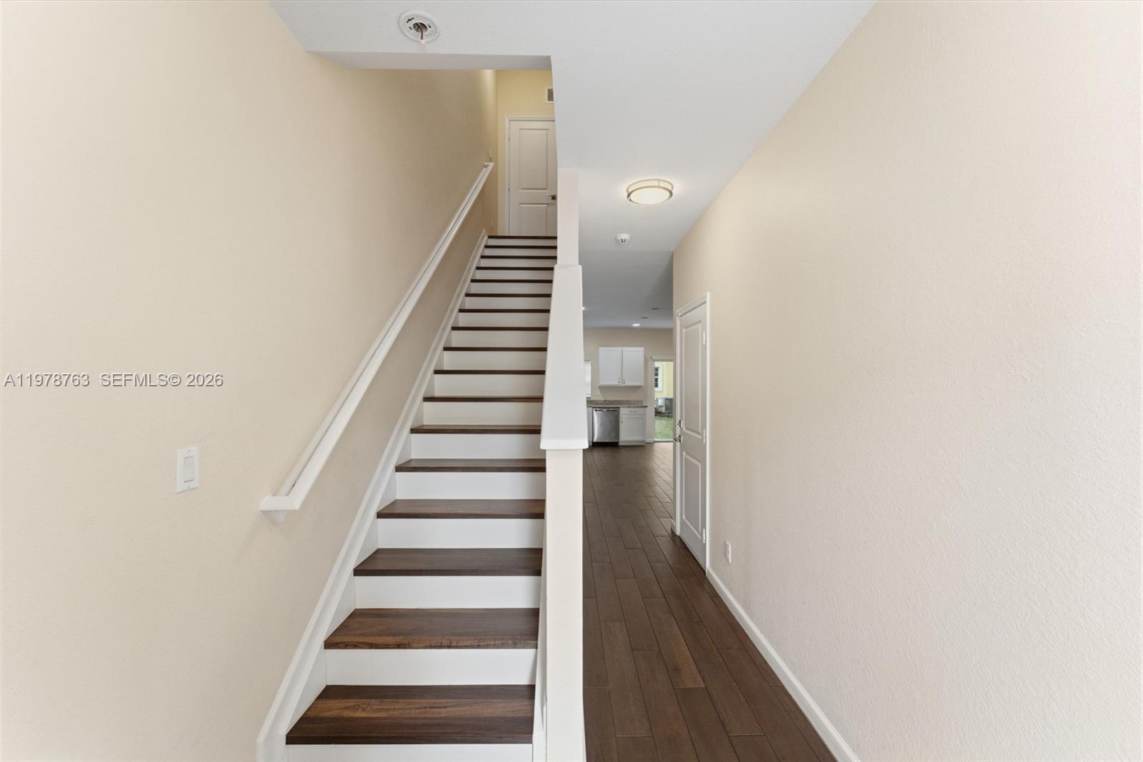 CRICKET CLUB - Residential