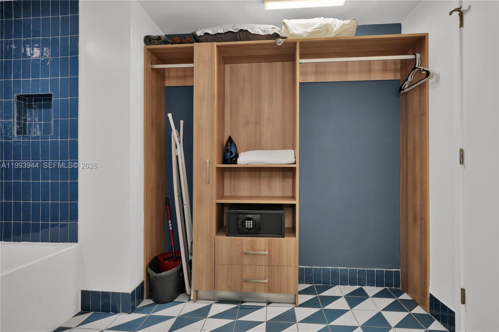 159 NE 6TH STREET CONDO - Residential