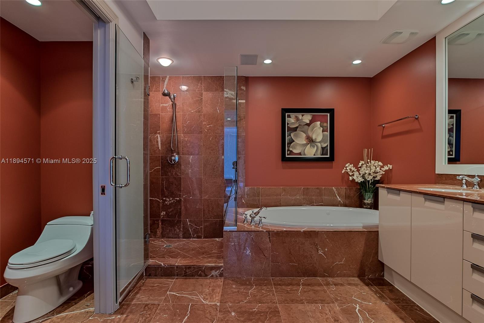DIPLOMAT OCEANFRONT RESID - Residential Lease